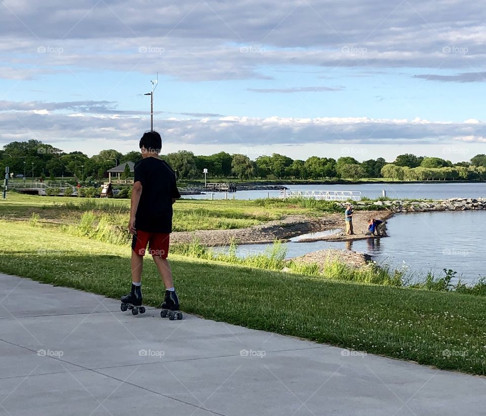 Lake Rollerblader