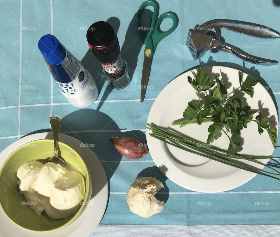 Ingredients to realize « cervelle de canut » from Lyon