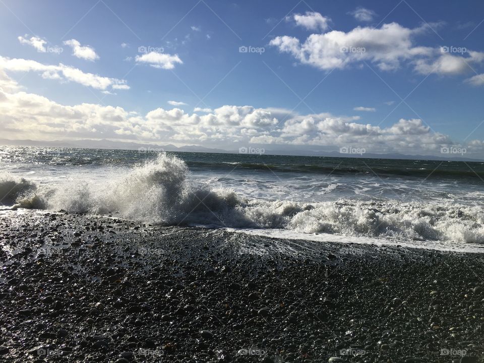 Big waves splashing