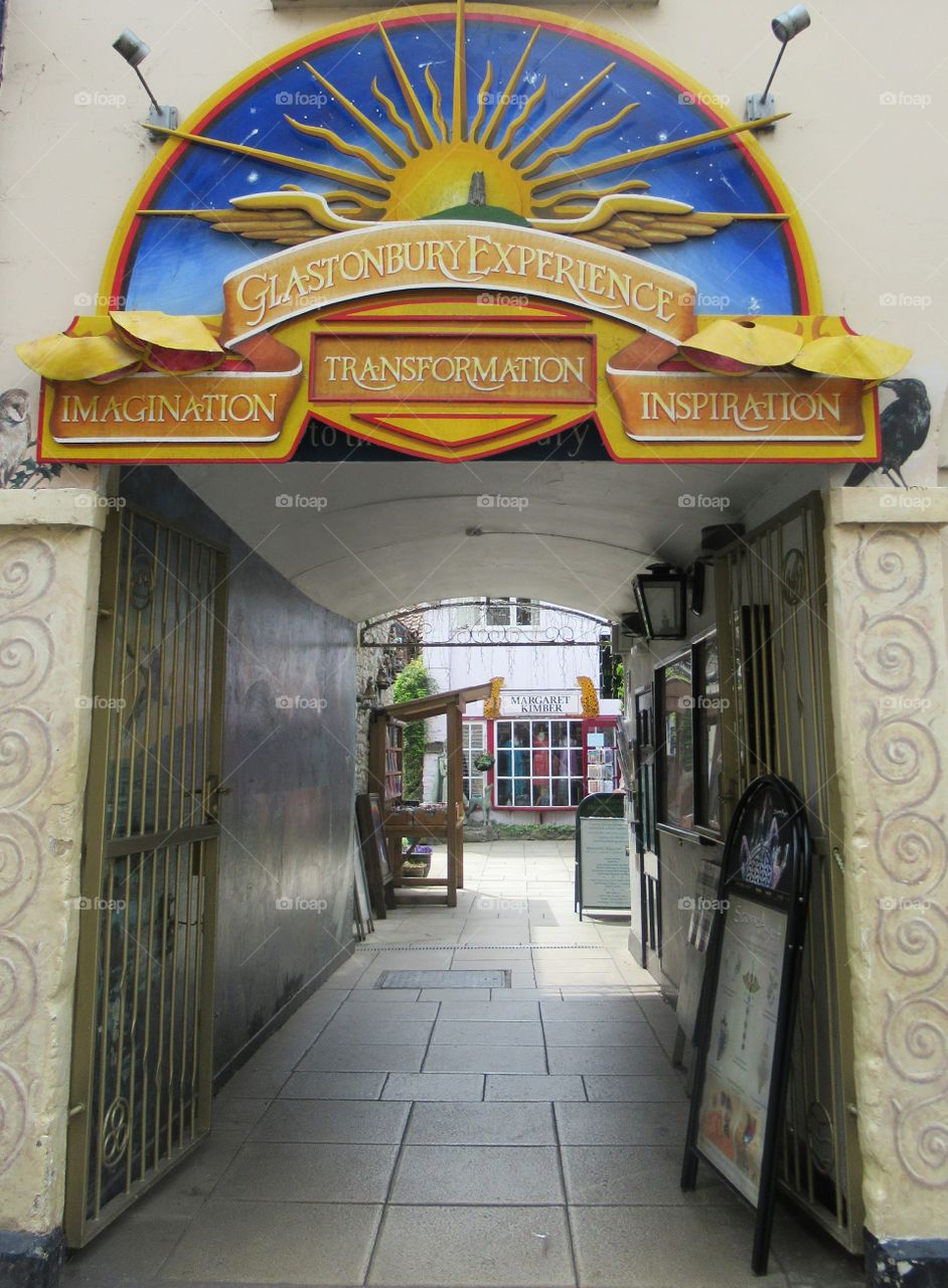 Glastonbury town. Doorway leading to shops