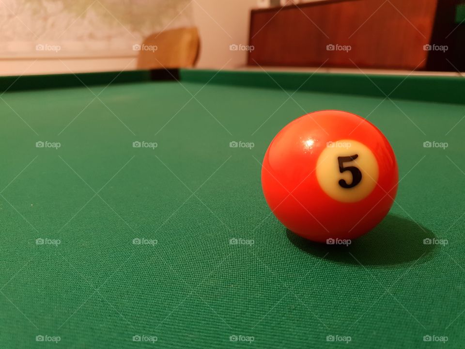 5 billiard-ball (orange)