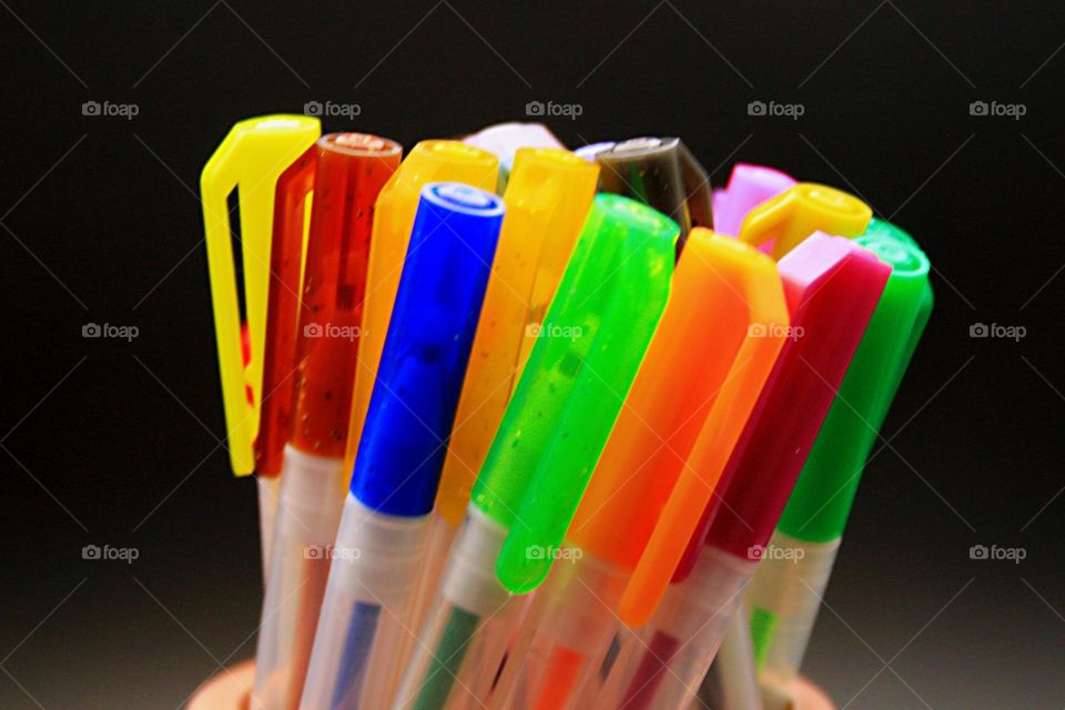 Multicolored pens