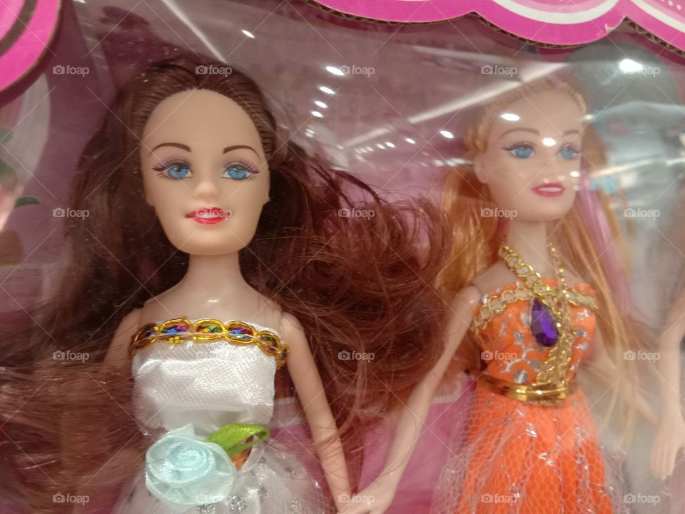 boneka barbie di supermarket