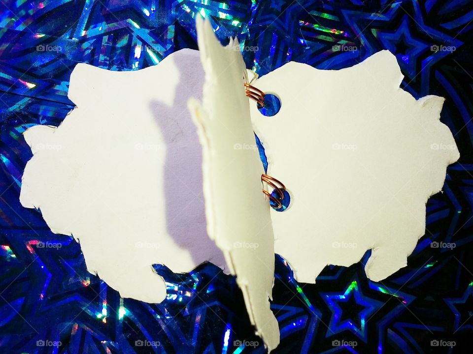 the face book of the country SURINAM.
it's the first book entire the worldwide on it and no one like this in the world till now .
if you want to earn money with it you should download it's first photograph at the first sight and keep it and share it .