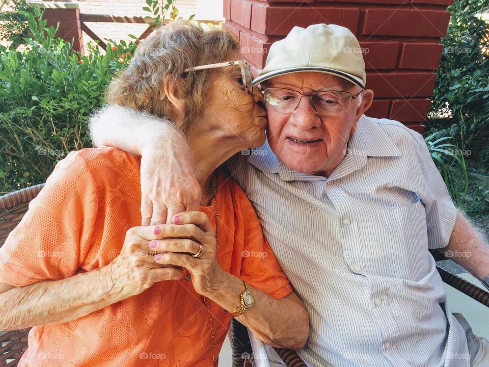 Living elderly couple