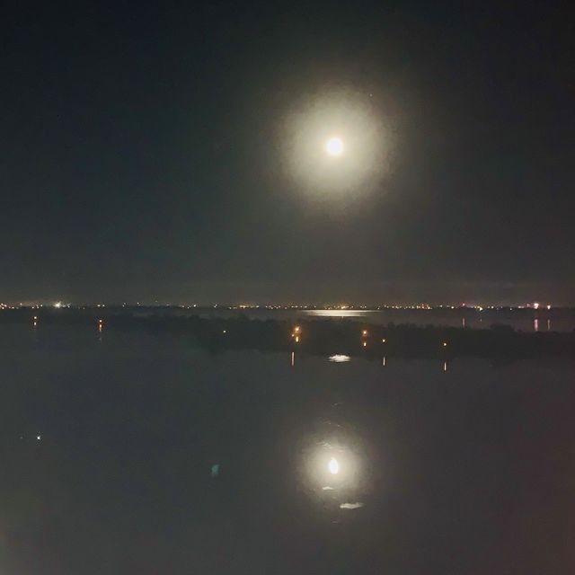 Moonlight on the St.Lawrence river, Quebec, Canada 🍁
