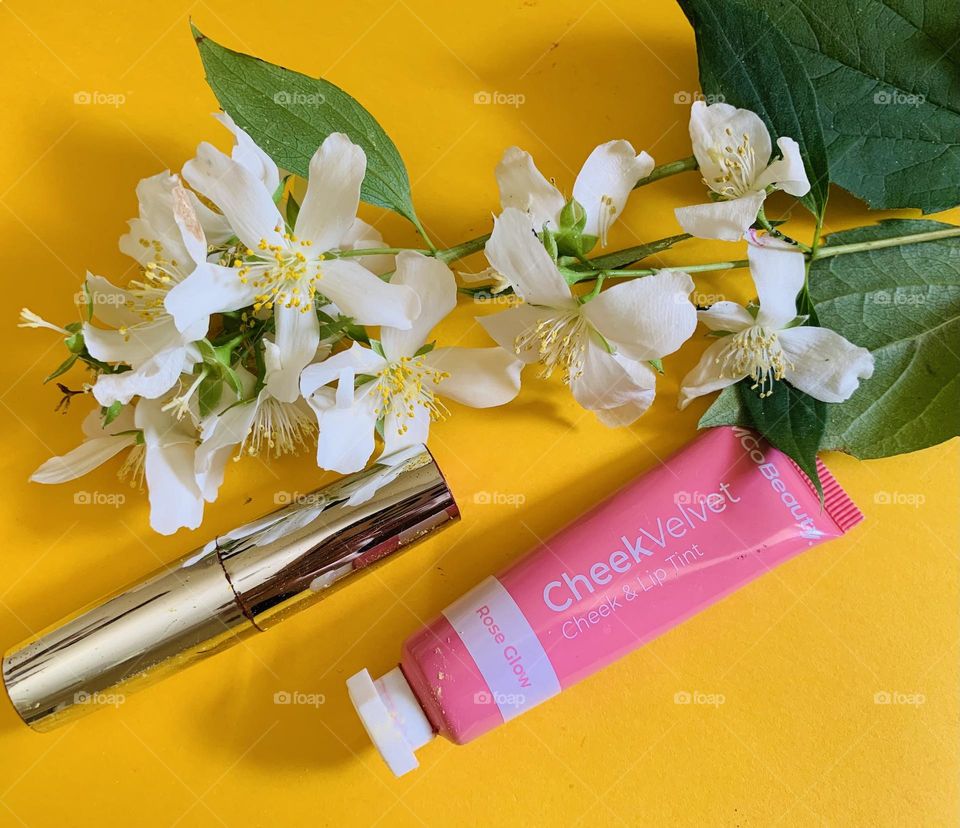 “Beauty is what's inside a woman’s heart; it’s not about having expensive make-up and tools.”~S.Gibson