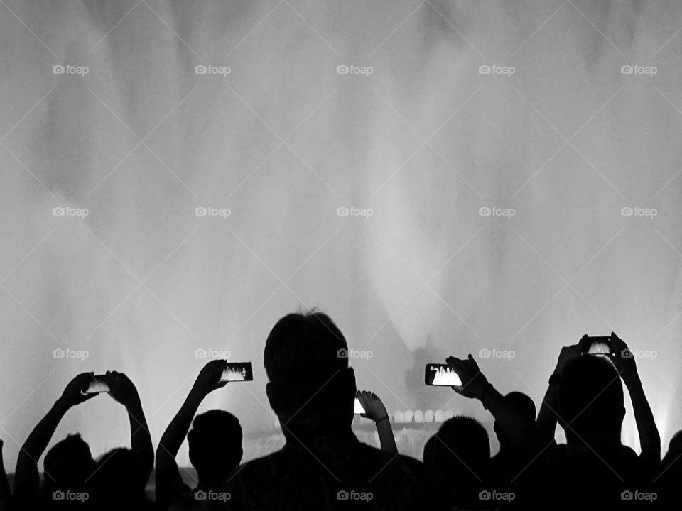 Photographing the source