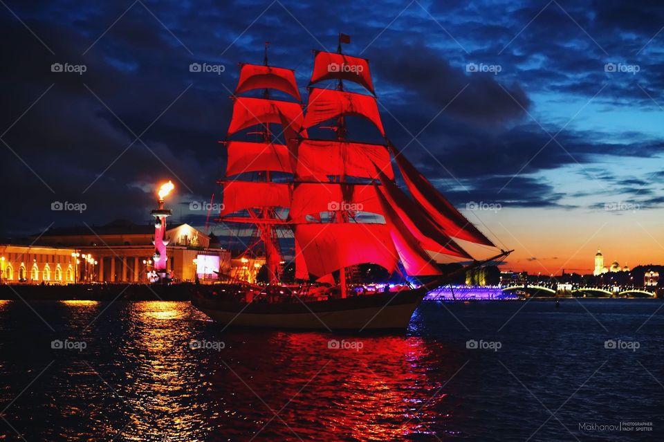 Scarlet sails in Saint-Petersburg 2017