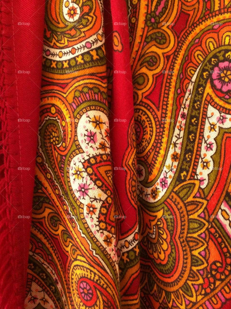 Paisley patterned fine wool challis shawl