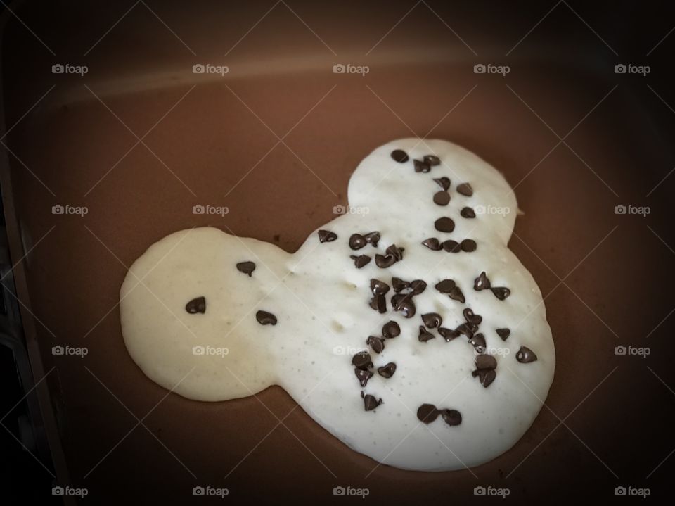 Mickey Mouse pancakes with chocolate chips