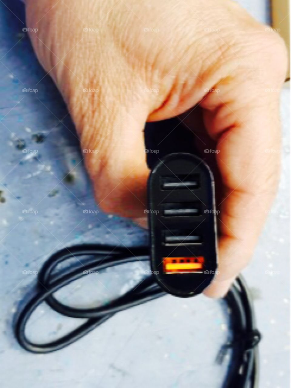 BlitzWolf QC3.0 Car Charger Mobile Phone Car-Charger 4 Port USB Car Charger Adapter With Cable Universal For iPhone For Samsung.