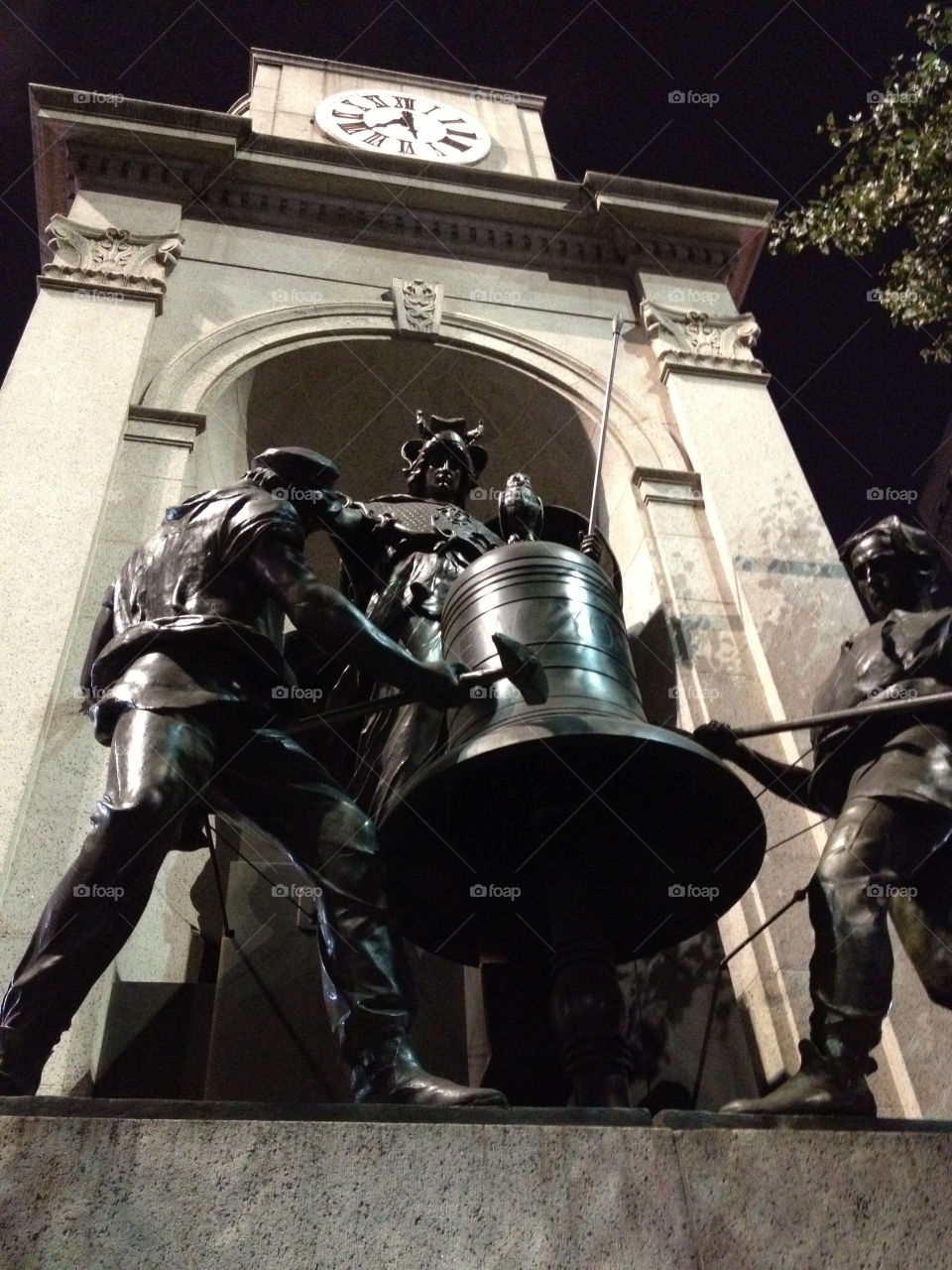 statue night new new york by moussa81