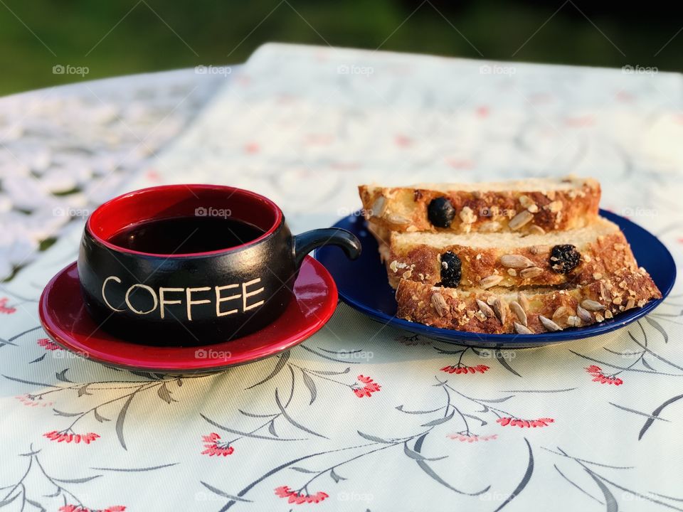 Garden breakfast coffee 