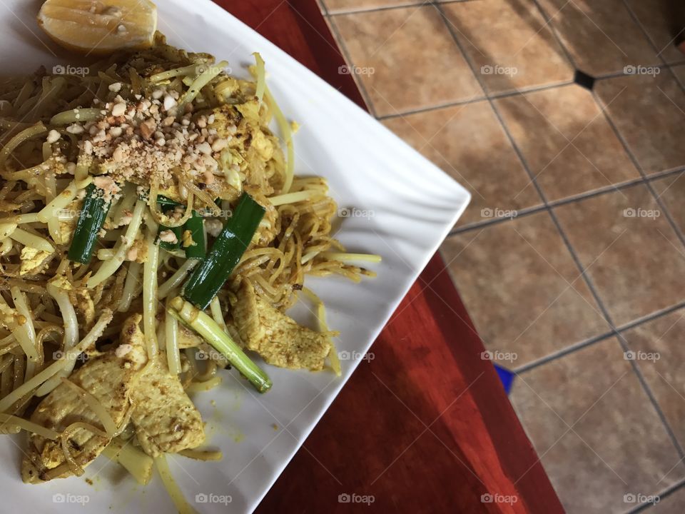 Singapore noodles with chicken