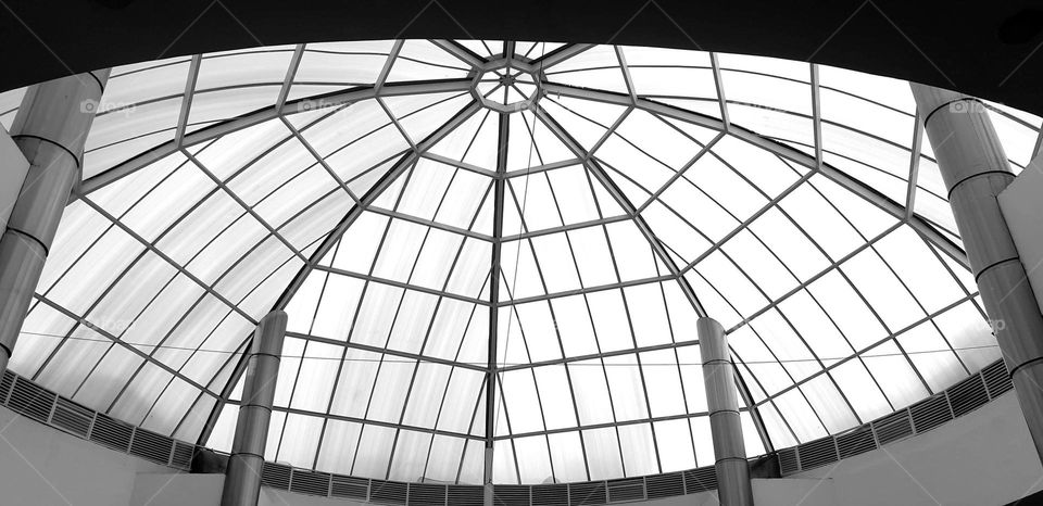 Internal structure of the roof of the Las Americas shopping center in Maracay.  architecture and design