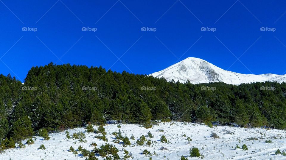 Landscape Photography of Gramozi Mountain