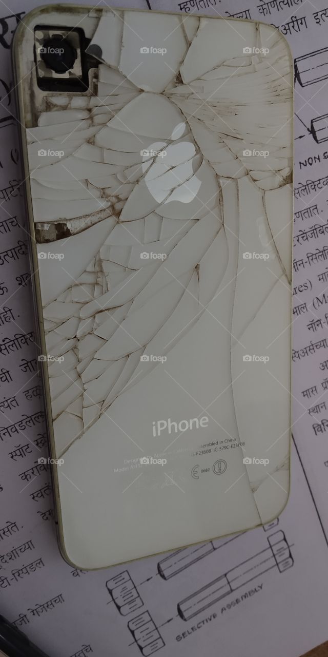 damaged iPhone 4s