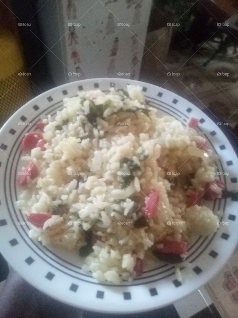 you know when you see a beautiful plate of food you will always get hungry even if you was not hungry before .