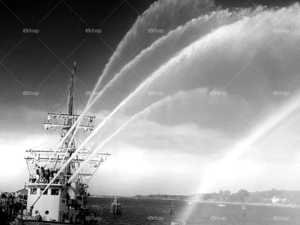 Boat Shooting Water at Oysterfest Long Island 2016