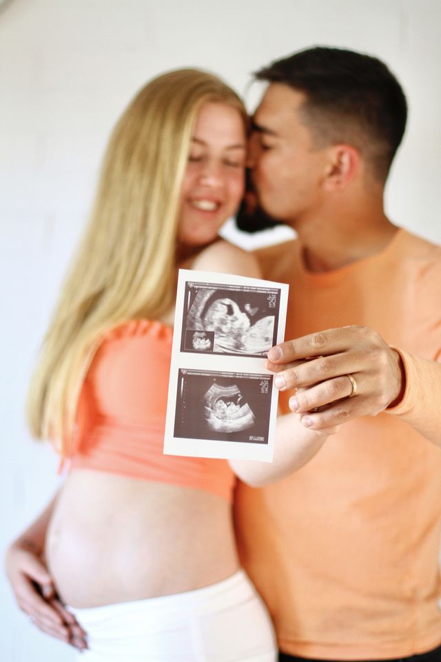 Happy pregnant couple