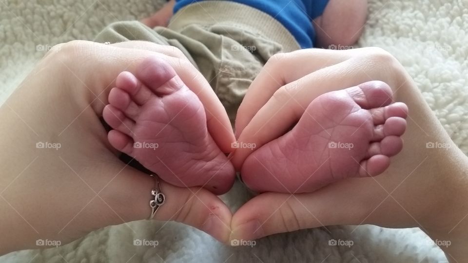 baby feet!