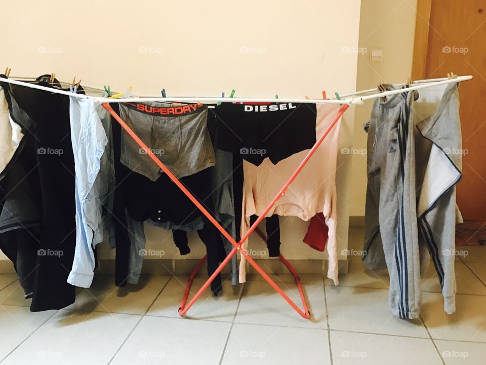 Clothes-hanging-drying 