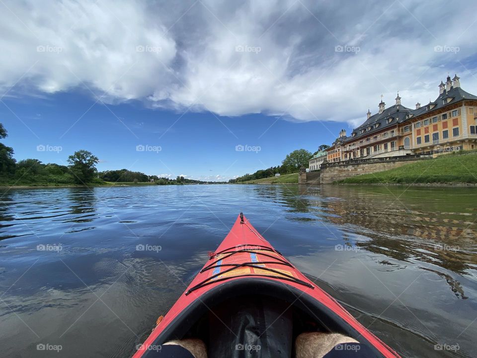 Floating in to the weekend 