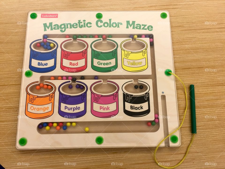 Magnetic Color Maze