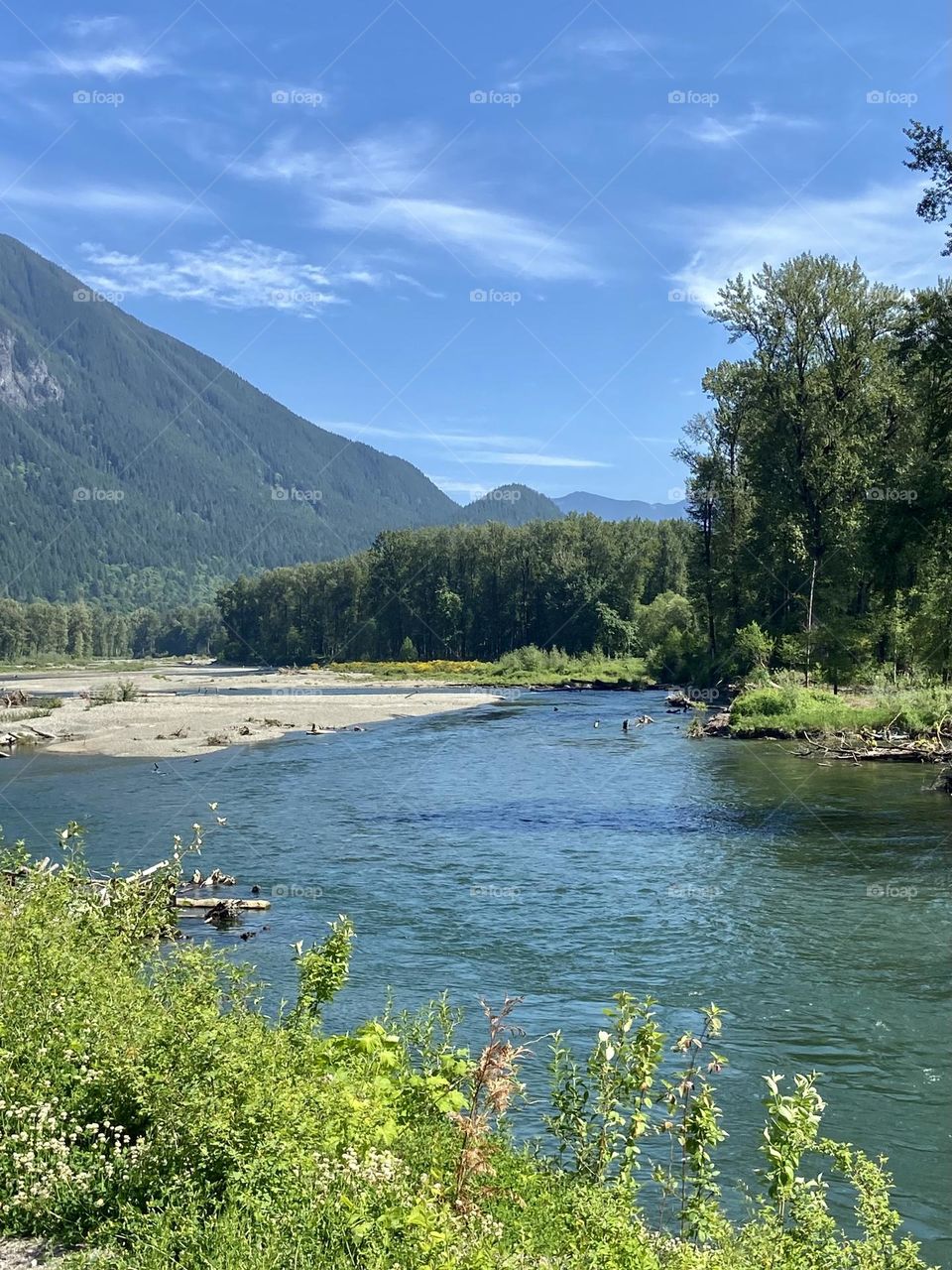 Mt Si and the Snoqualmie River