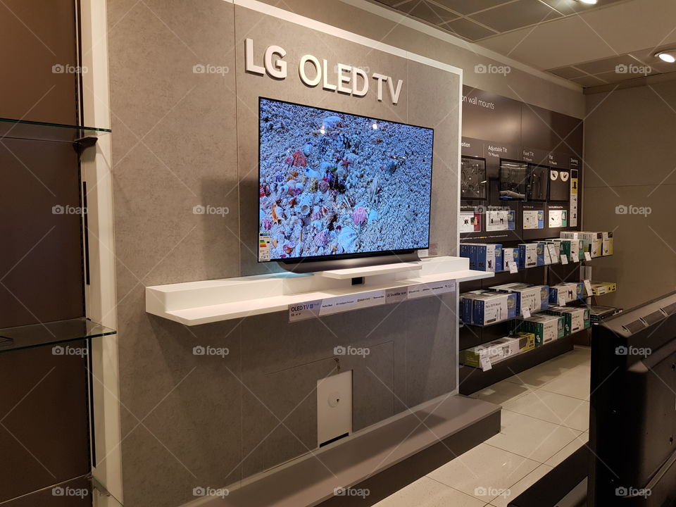 LG OLED 4K TELEVISION