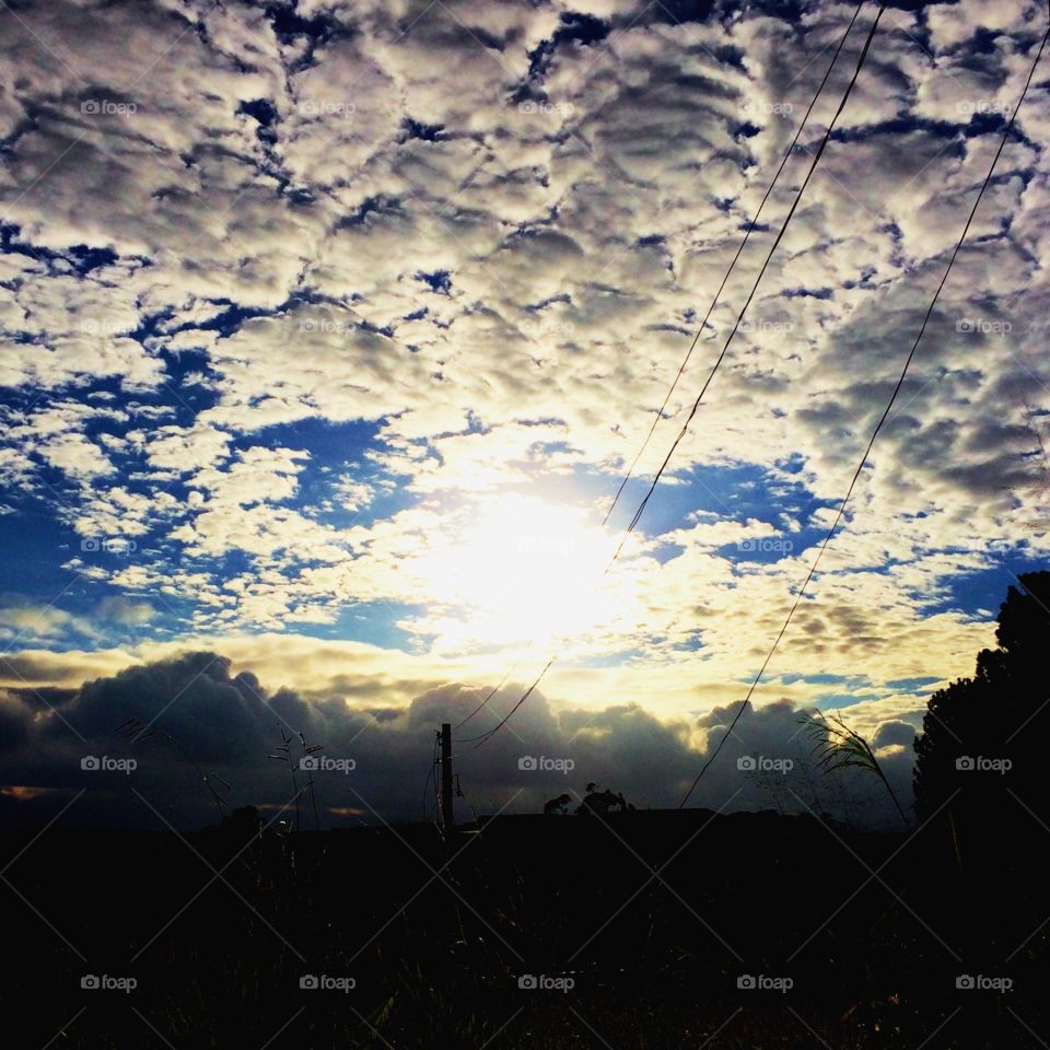 🌅Desperte, #Jundiaí. 
Que a jornada diária possa valer a pena!
🍃
#sol #sun #sky #céu #photo #nature #morning #alvorada #natureza #horizonte #fotografia #pictureoftheday #paisagem #inspiração #amanhecer #mobgraphy #mobgrafia #AmoJundiaí