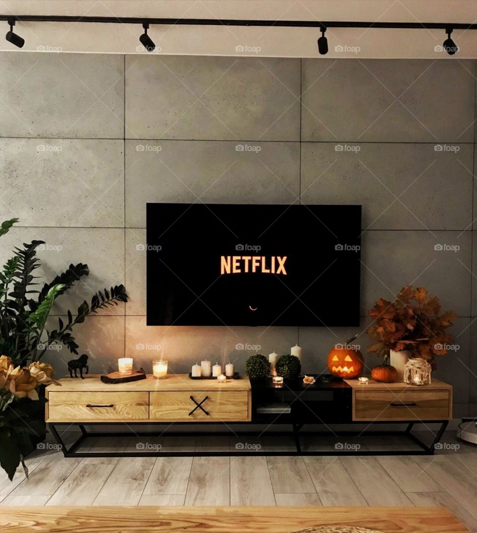 Netflix and chill kinda night. Just need some popcorn now!