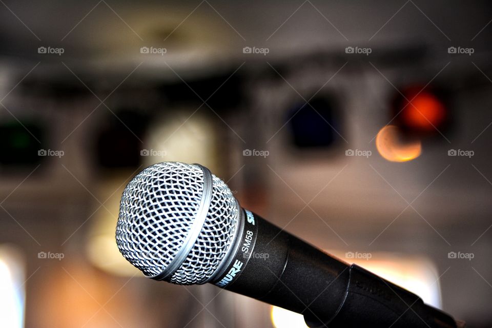 Microphone