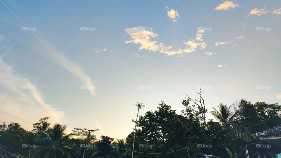 the sun started to shine