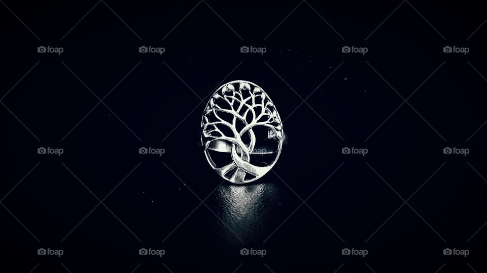 Black and white tree of life