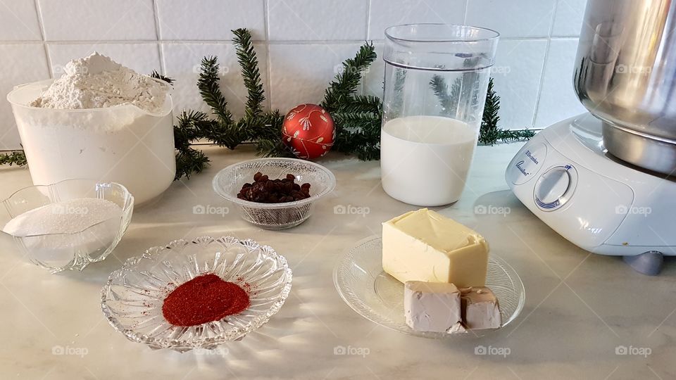 Ingredients for baking saffron buns  - ingredienser till att baka lussekatter 