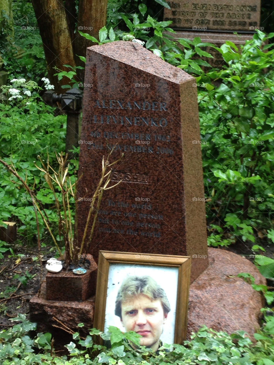 grave cemetery alexander litvinenko by stixmcvix