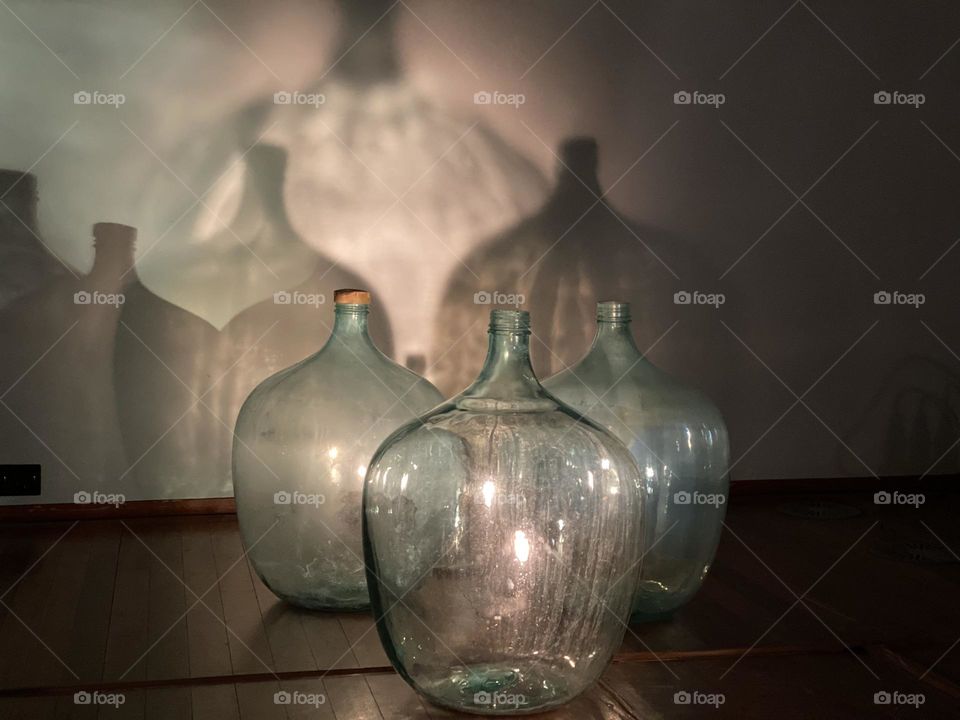 I love how the light created beautiful reflections of these glass jars on the wall. It really showcases their design. 