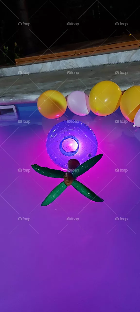 piscina enfeitada para festa