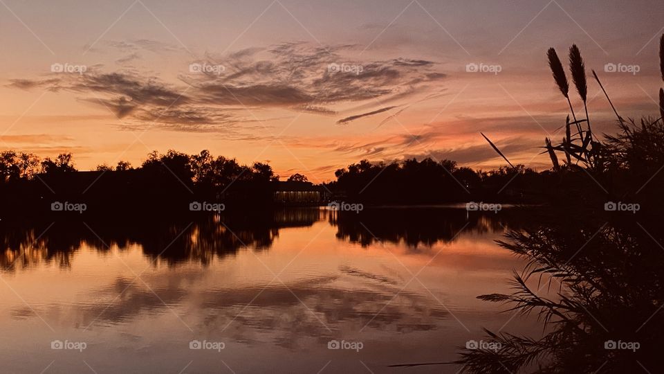 Explosion of Colours with the Night Sky, Huge Colour Pallet overcast on the Lake waters along with a Powerful Reflection from Sky to Water. 