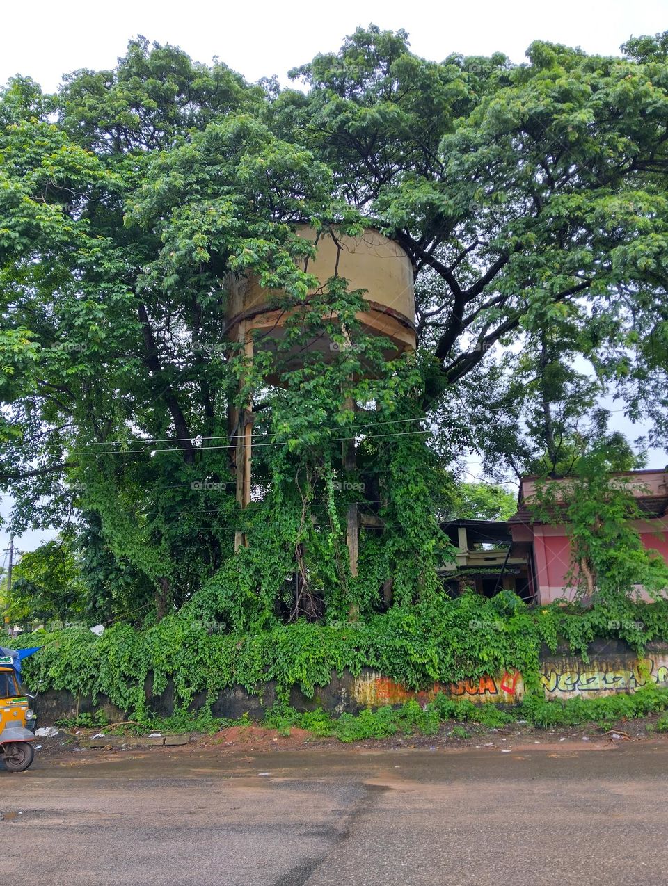A water tank protect
