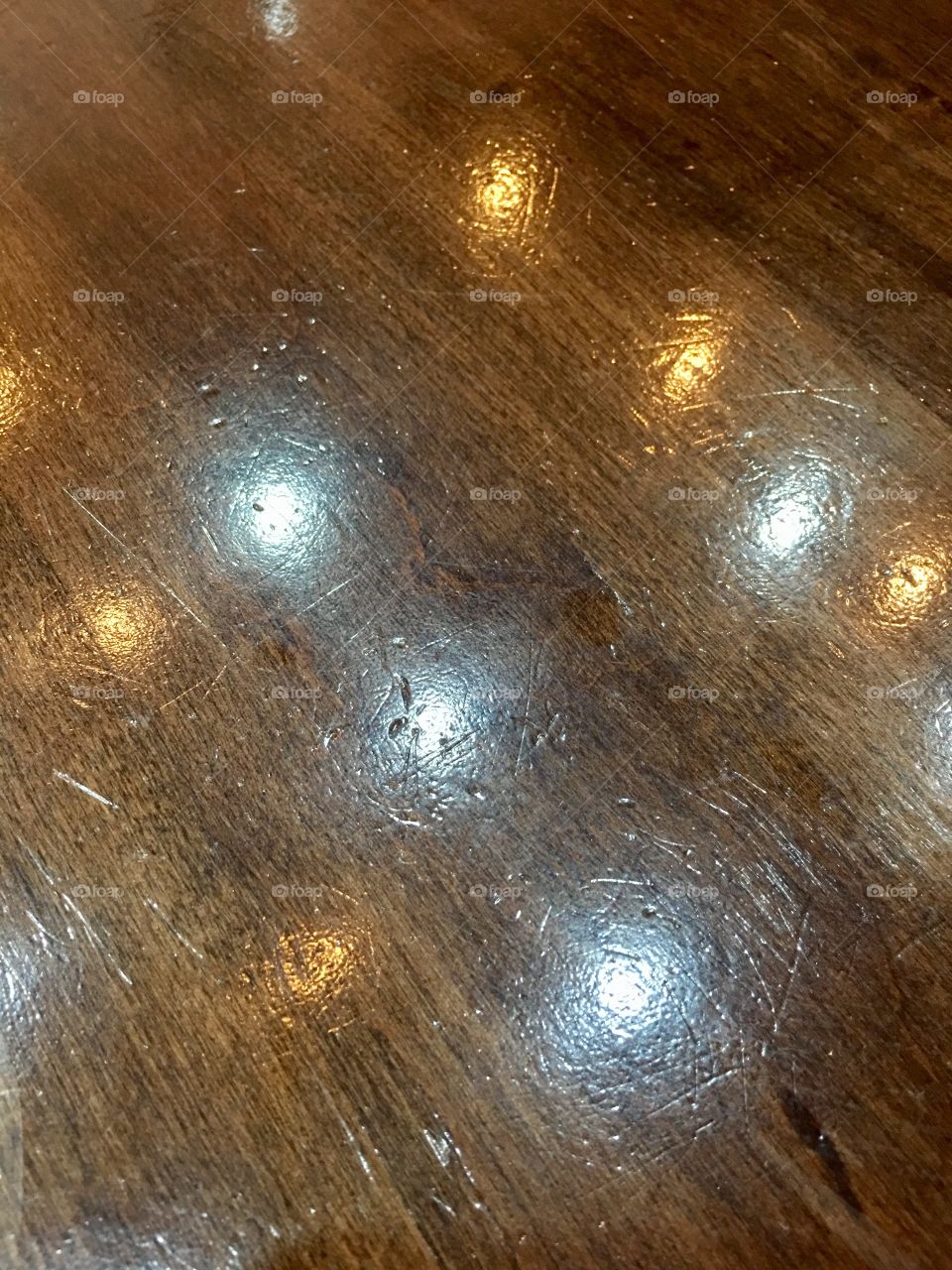 Table reflection of lights