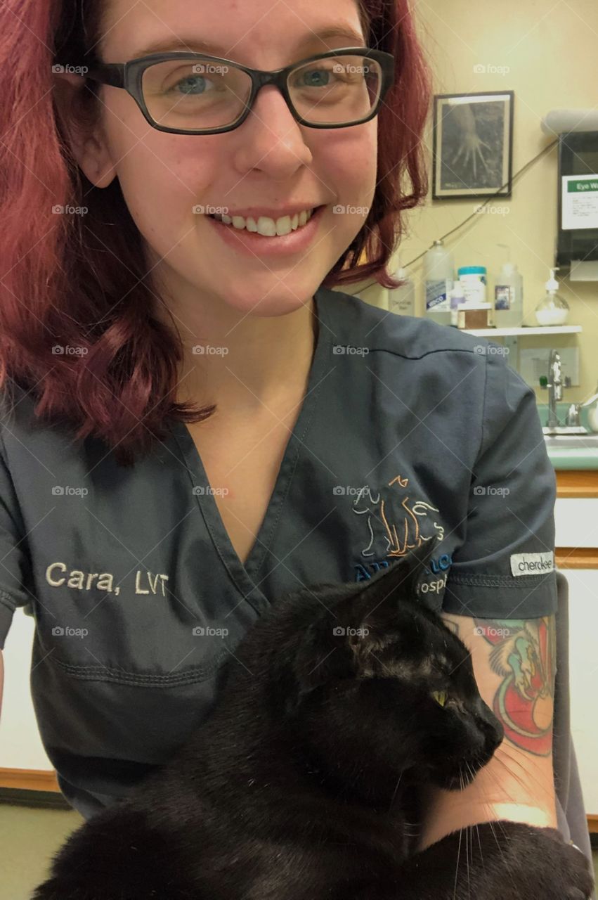 Snuggle time with our hospital cat, Shelf. #SelfiewithShelfie 