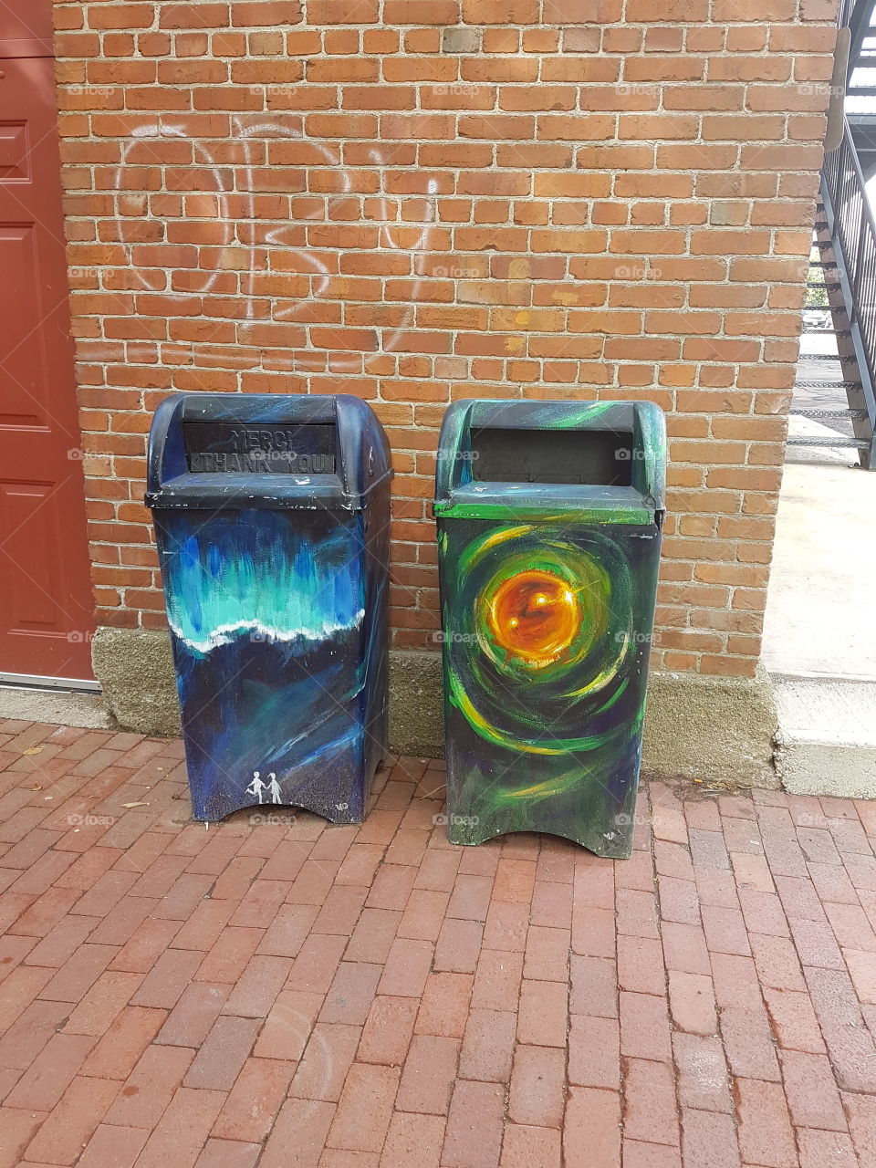 trash can graffiti