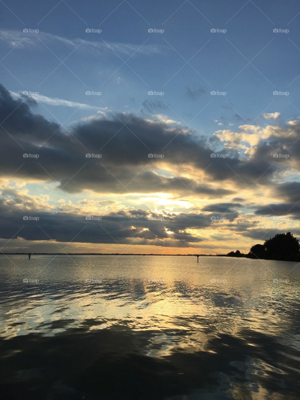 Clouds on the water 