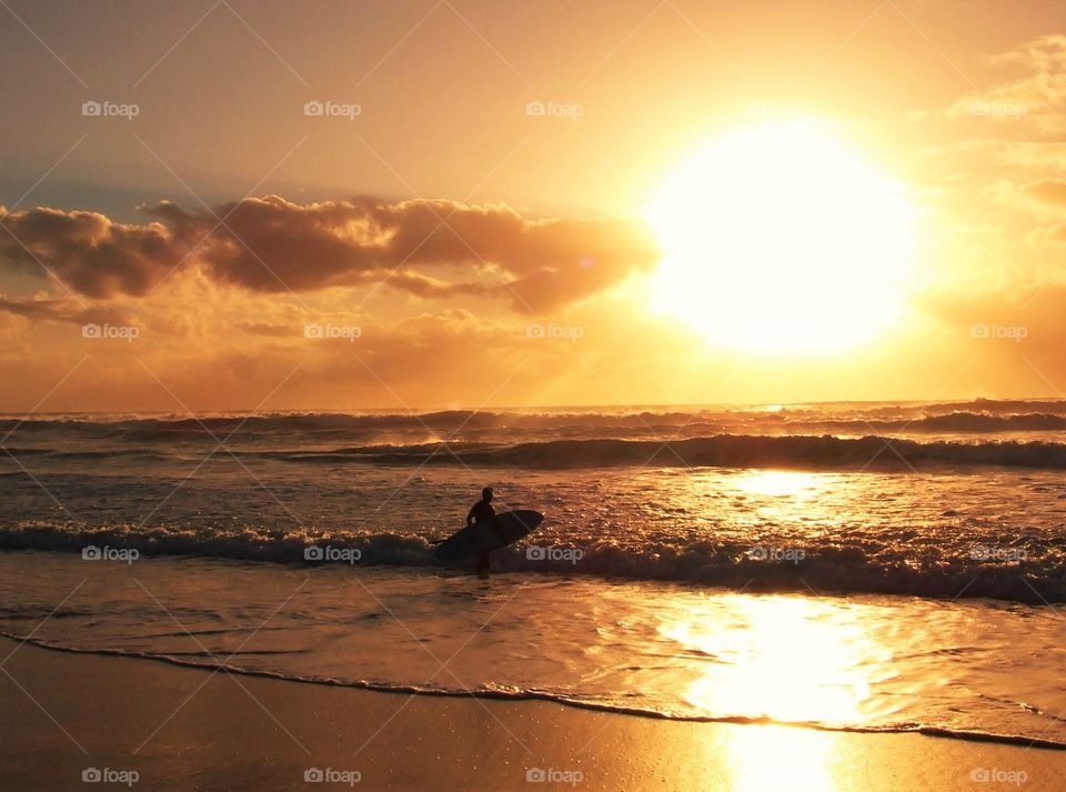 Dawn surf 