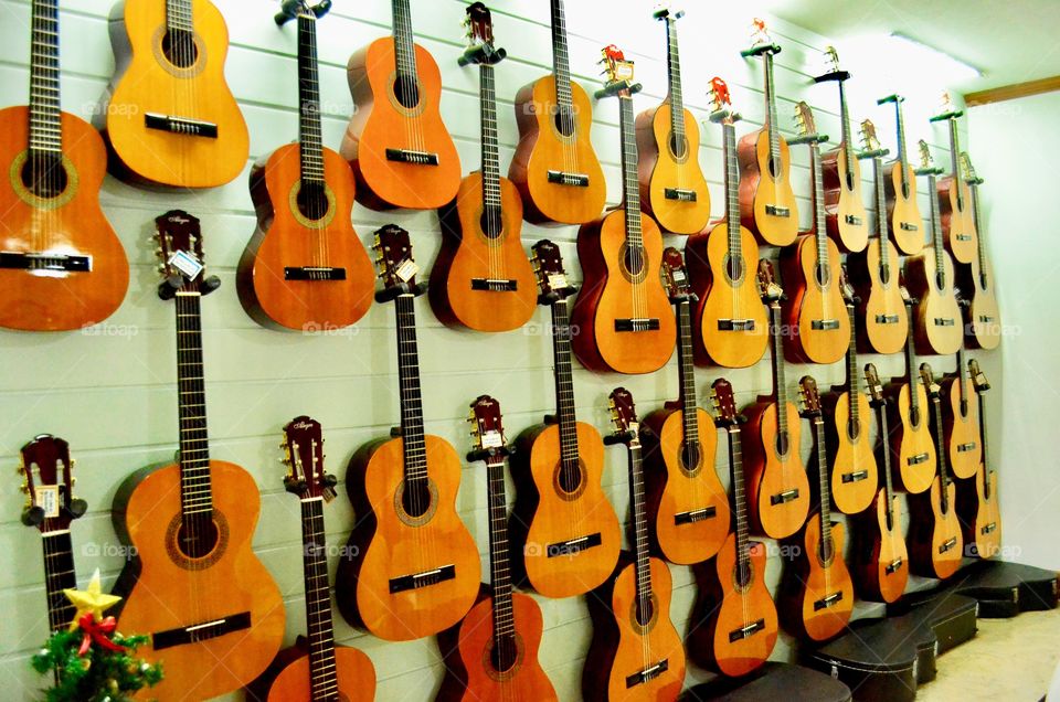 Alegre Guitars in Cebu City, Philippines. Manufacturer of Acoustic guitars in the City.
