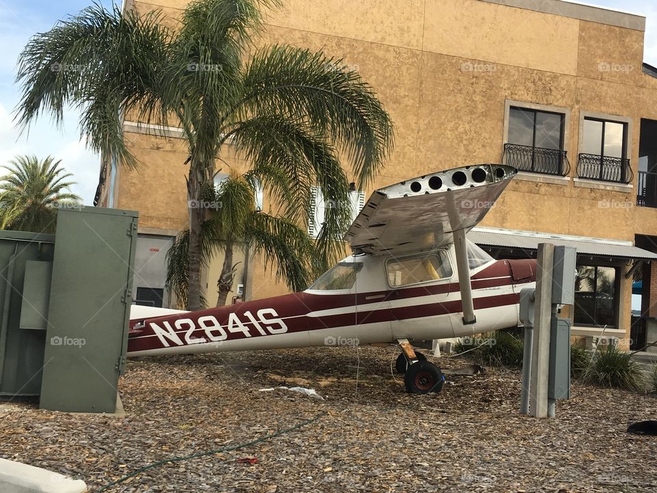 Boat plane outside Puddle Jumpers