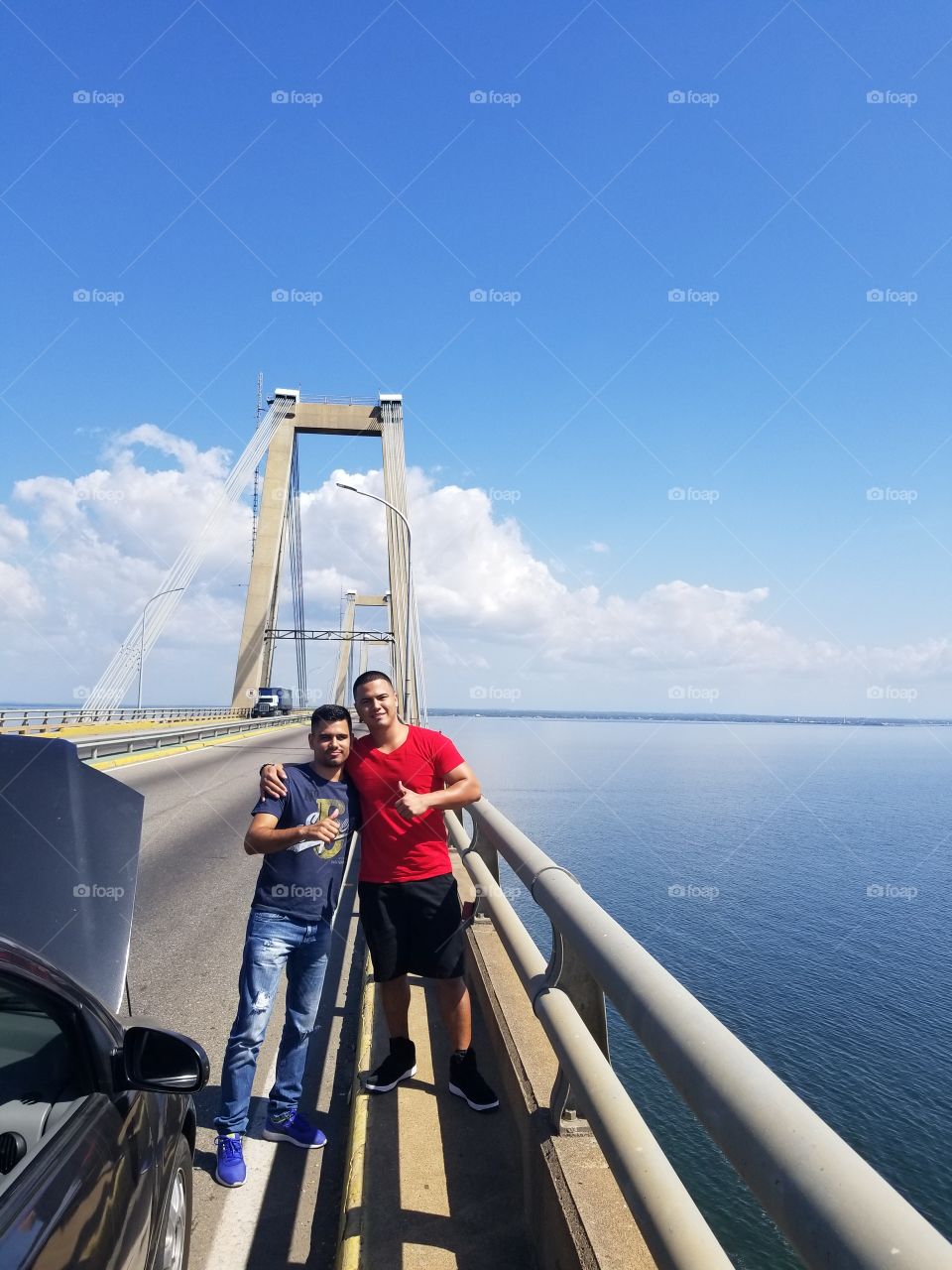 On top of puente maracaibo with my buddy
